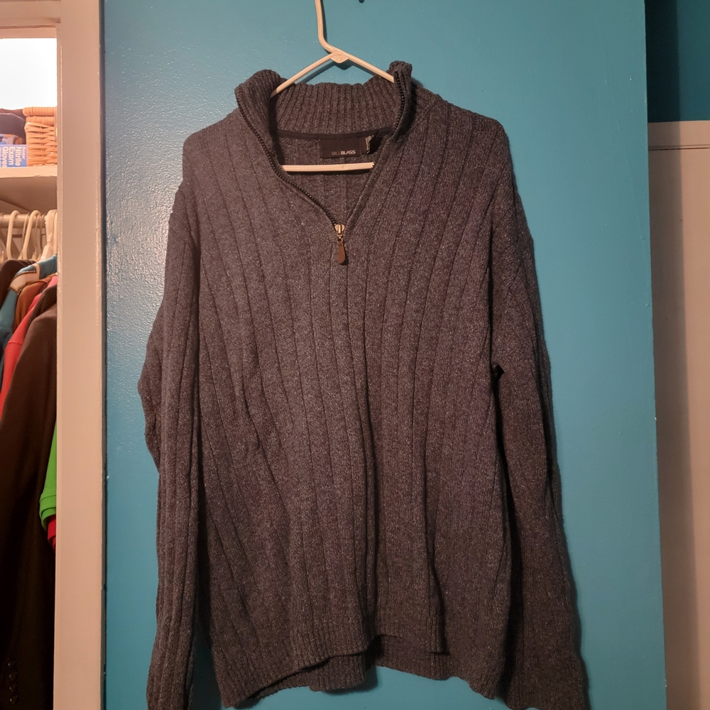 Bill Blass Blue Ribbed Sweater